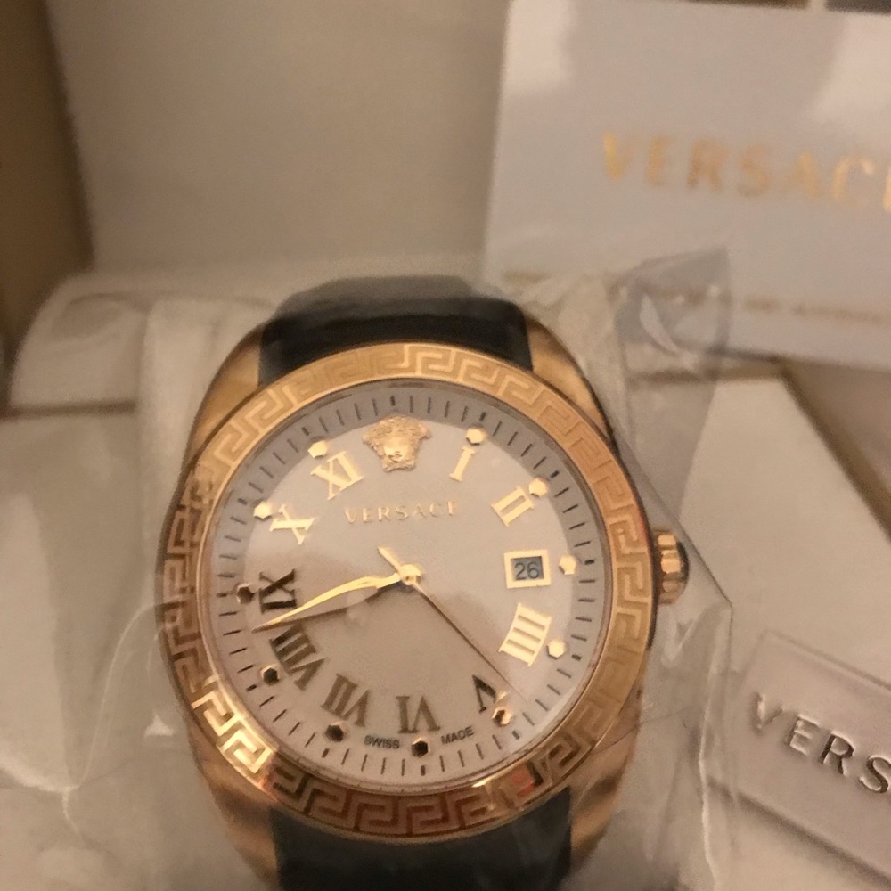 Mens Versace watch V-Sport IP NWT - Picture 3 of 12